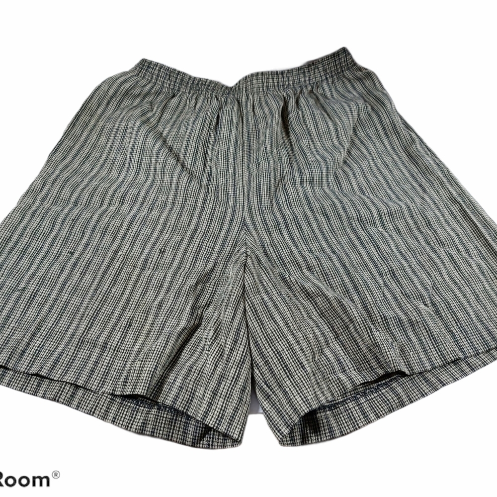 C.M. Shapes Women's Shorts Size Large